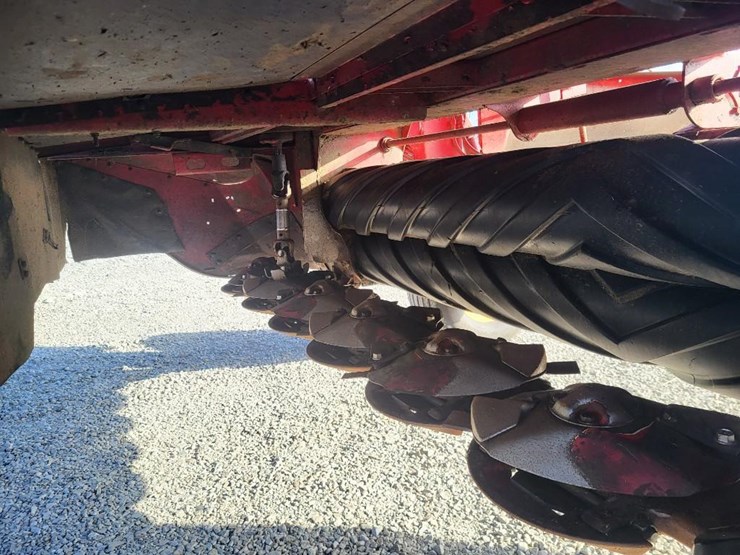 2011-new-holland-h7450-image-19