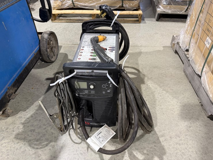 #5331-•-hypertherm-powermax-65-sync-plasma-cutter-image-2