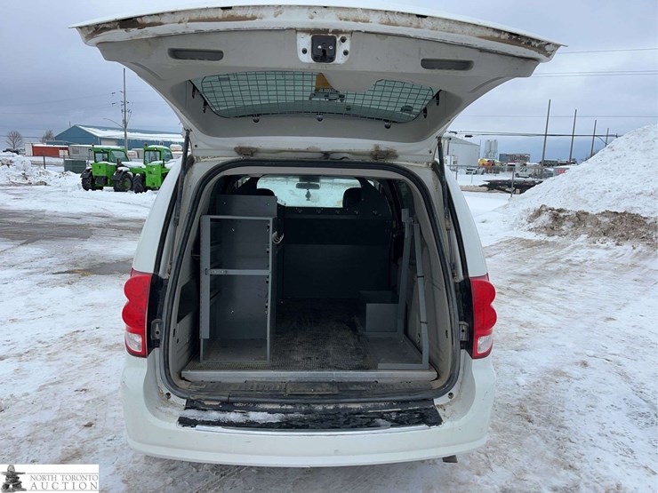 2014-ram-c/v-tradesman-image-28