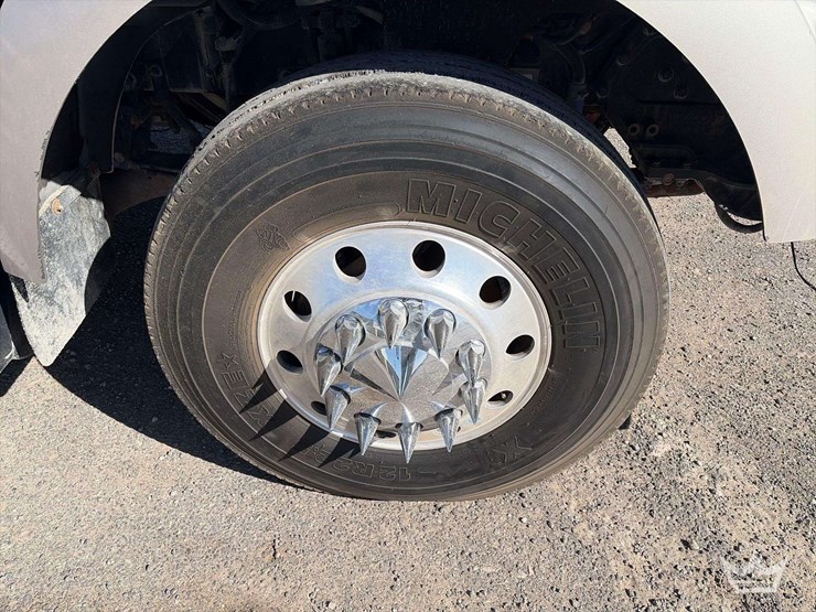 2012-kenworth-t800-image-30