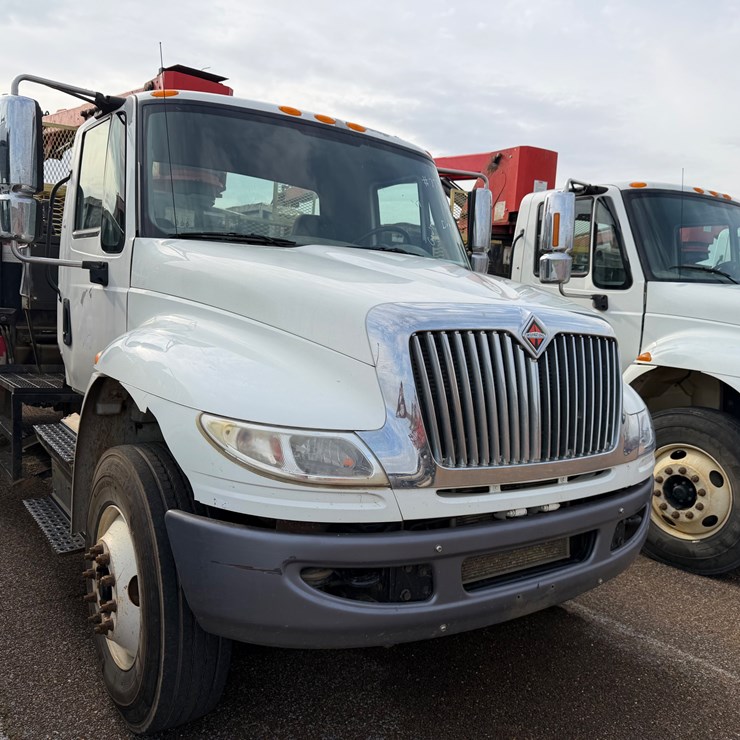 2018 INTERNATIONAL DURASTAR 4400