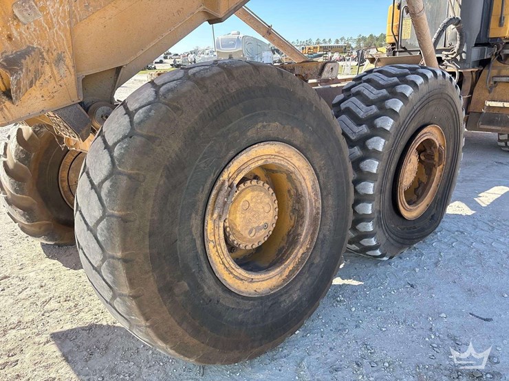 2006-deere-250d-image-30