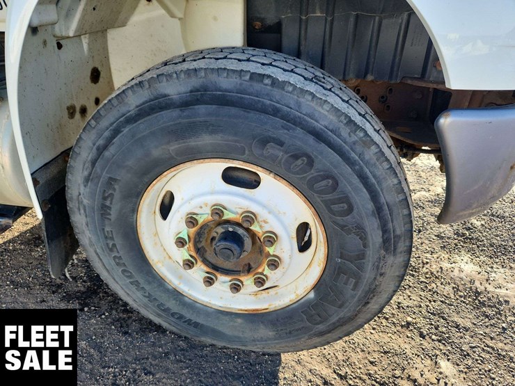 2009-international-durastar-4400-image-15