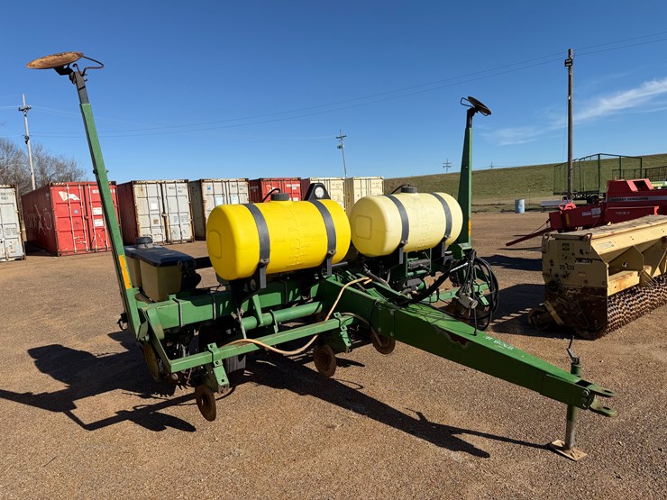 john-deere-7200-image-7