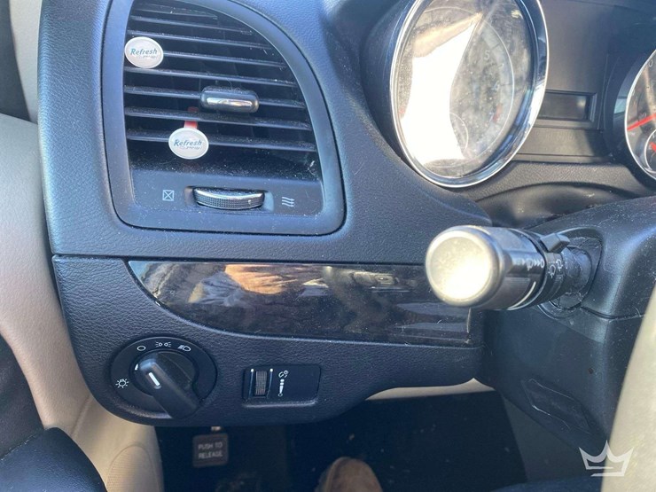 2016-dodge-grand-caravan-image-13