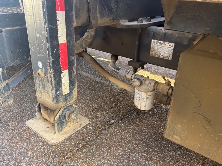 2018-international-durastar-4400-image-22