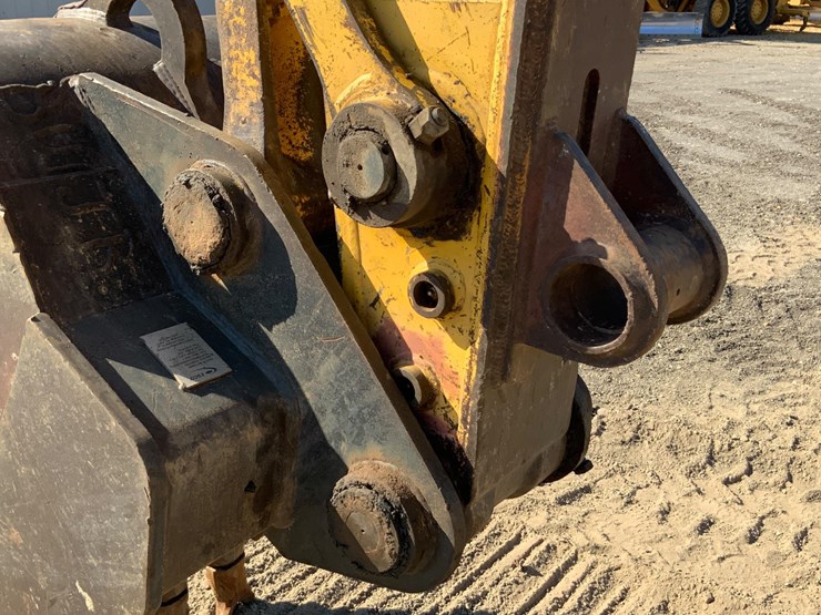 2008-komatsu-pc220-lc-image-10