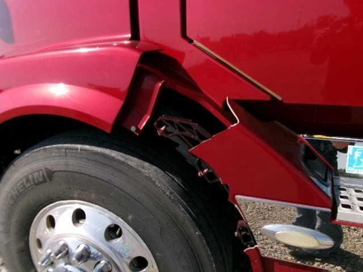 2014-volvo-vnl64t780-image-17