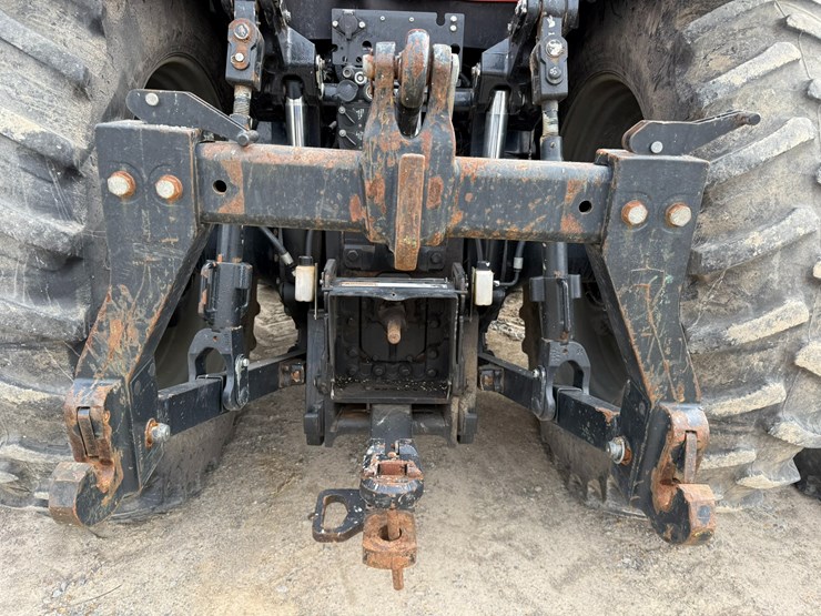 2015-case-ih-340-image-36