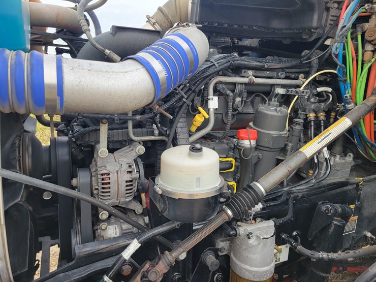 2020-kenworth-t680-image-41