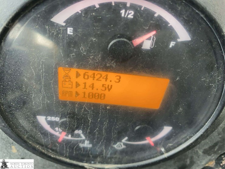 2012-caterpillar-tl943-image-27