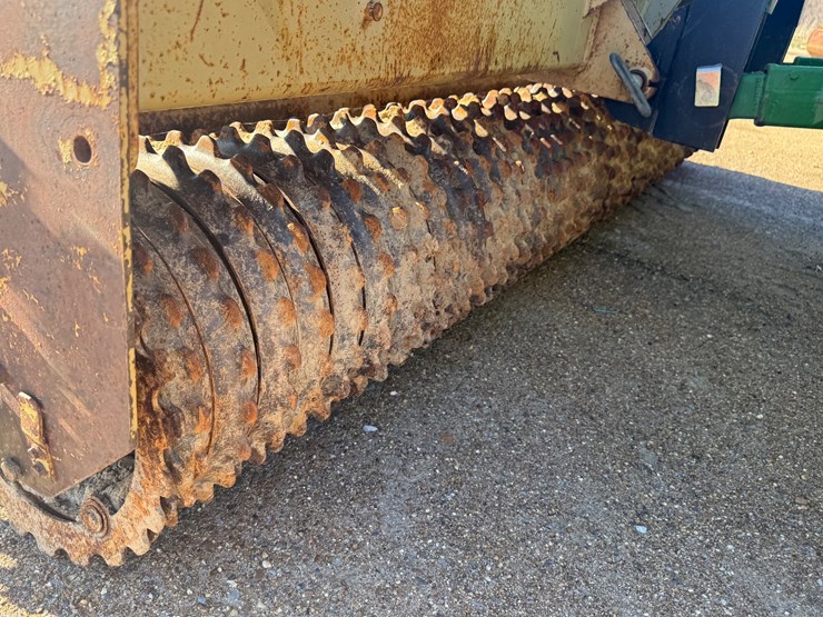 #7829-•-land-price/great-plains-seeder-image-8