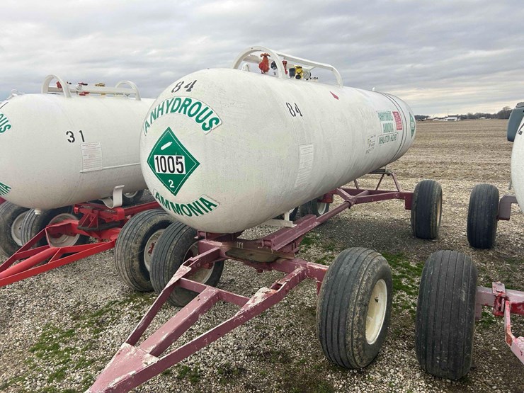 1000-gal.-nh3-tank-on-gear-#84-image-11