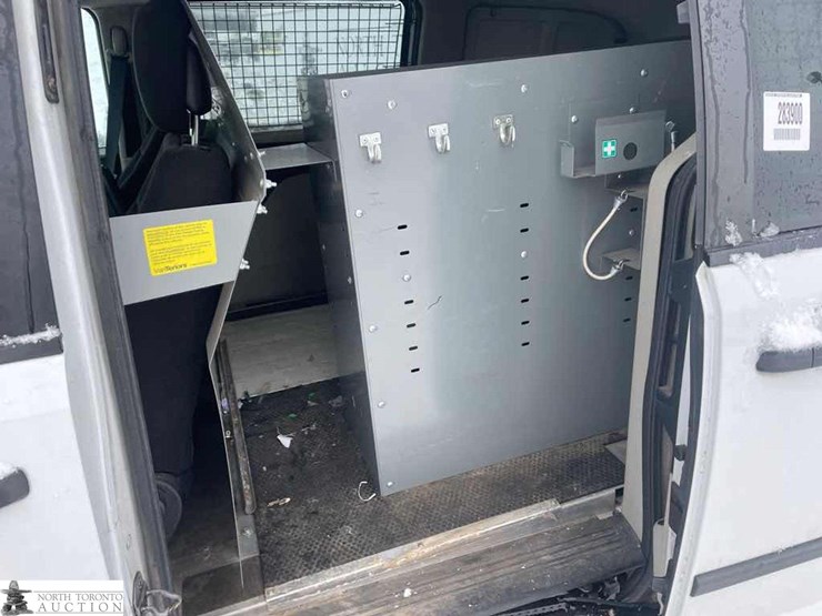 2014-ram-tradesman-image-9