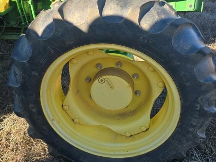 2016-john-deere-5075e-image-2