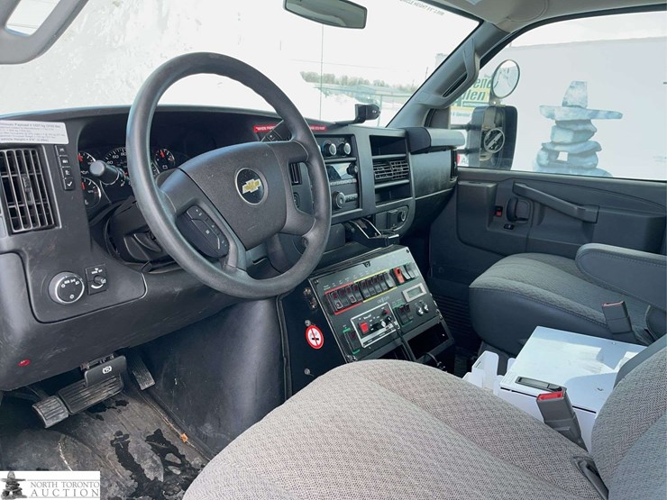 2016-chevrolet-express-s/a-ambulance-image-26