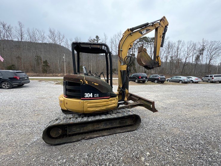 caterpillar-304cr-image-4