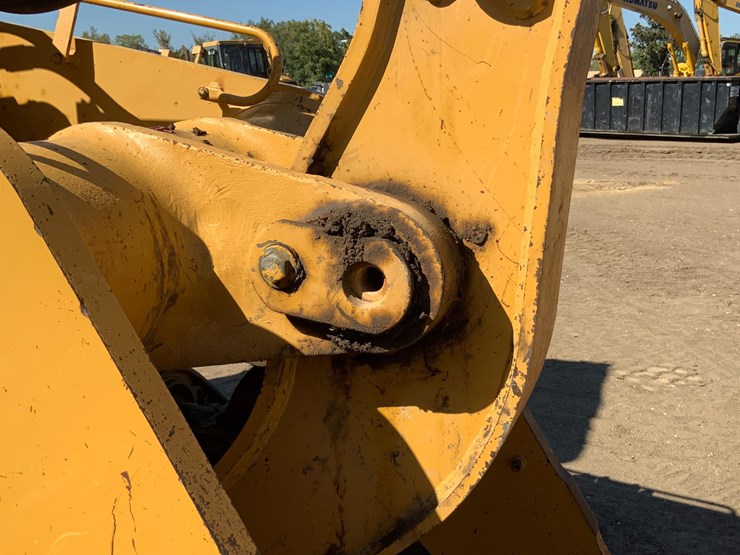 2005-caterpillar-963c-image-15