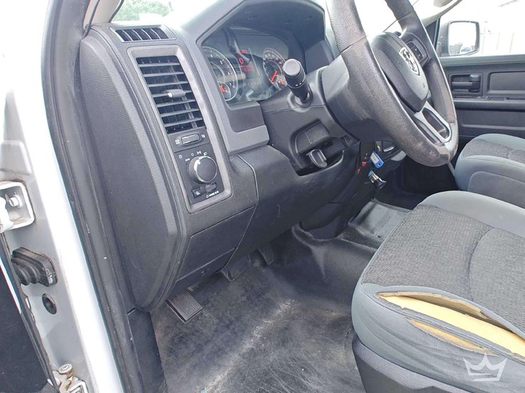 2017-dodge-1500-image-10