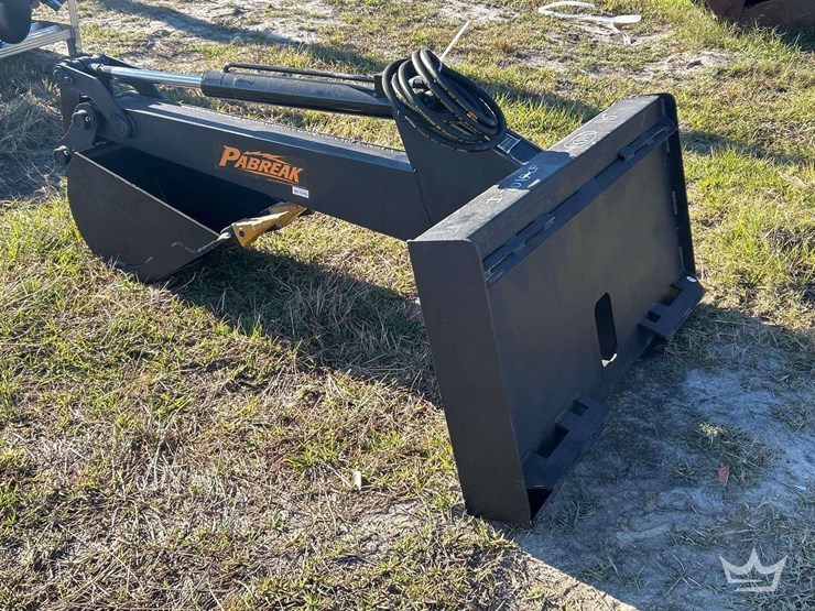 2025-pabreak-hydraulic-excavator-arm-with-tooth-bucket-skid-steer-attachment-image-4