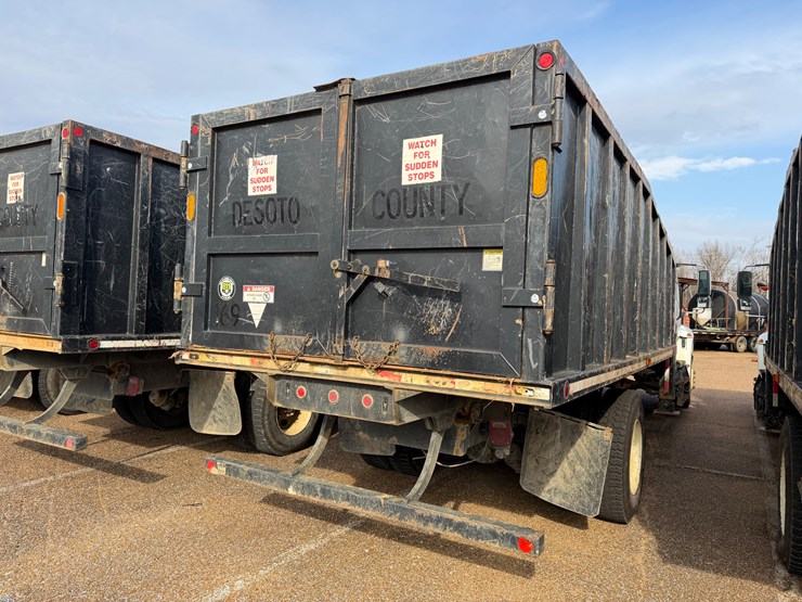 2018-international-durastar-4400-image-12