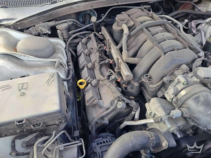 2012-dodge-charger-sedan-image-18