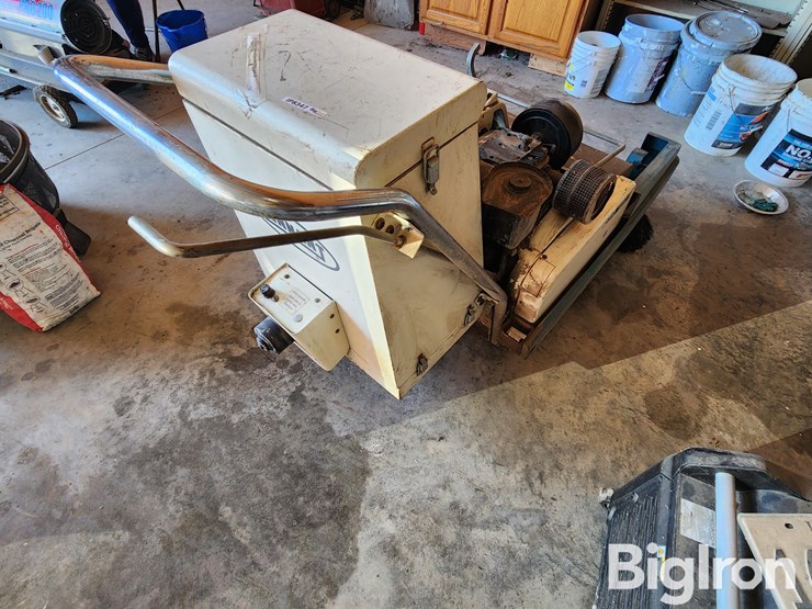 tennant-42hd-power-sweeper-image-5