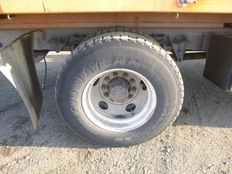 2001-international-4900-image-33