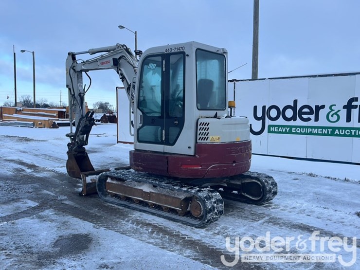 2013-takeuchi-tb153fr-image-4