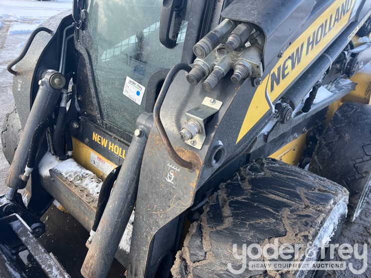 2017-new-holland-l234-image-14