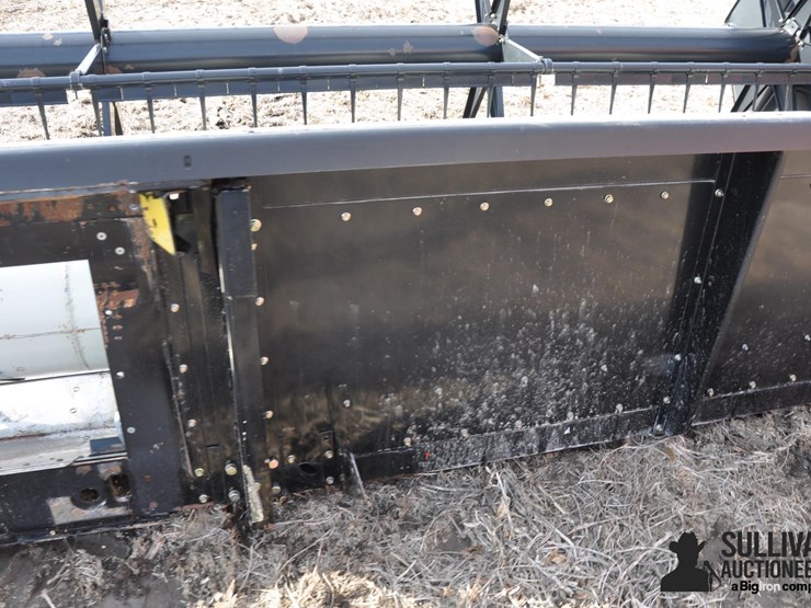 2004-agco-25'-platform-head-image-16