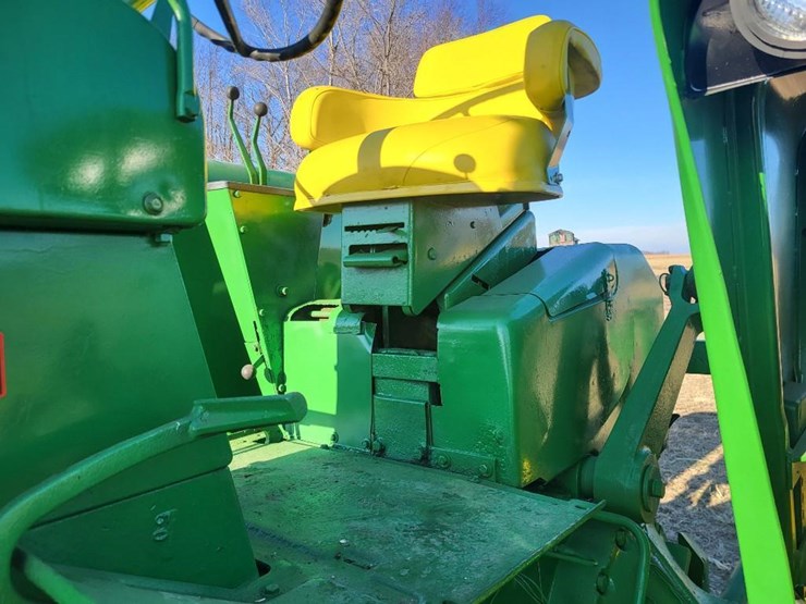 john-deere-4520-image-56