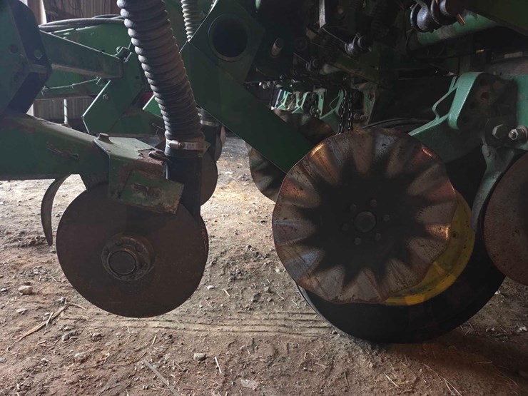 john-deere-7000-image-2