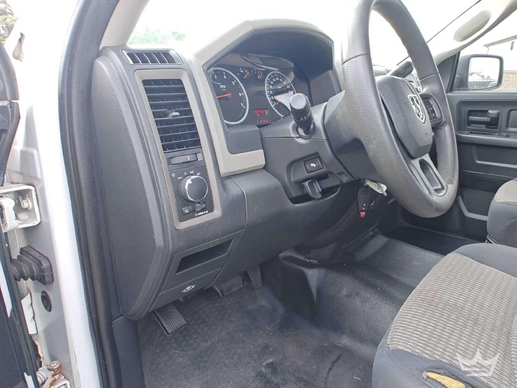 2012-dodge-ram-1500-image-15