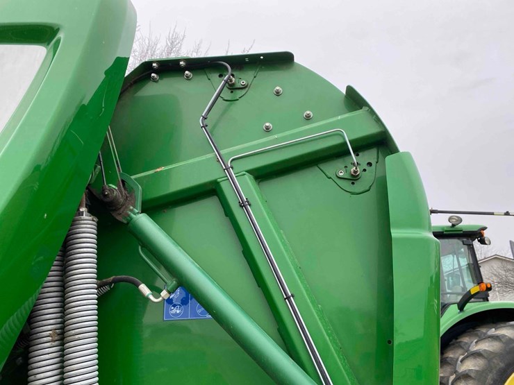 mchale-750-v6-round-baler,-image-19