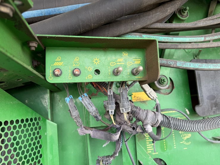 2009-john-deere-9870-sts-image-65
