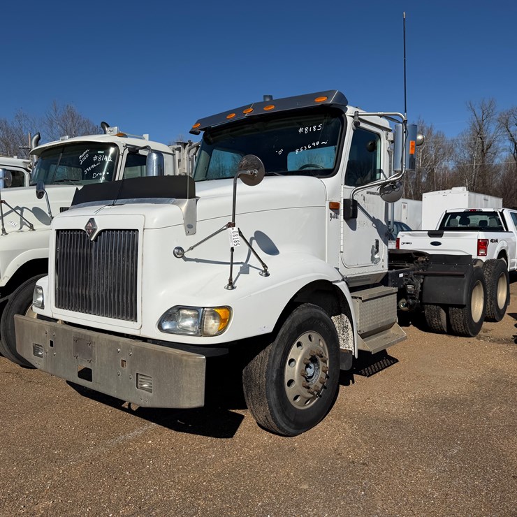 2001 INTERNATIONAL 9400