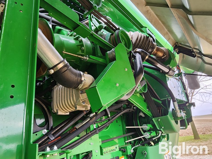 2022-john-deere-s770-image-12