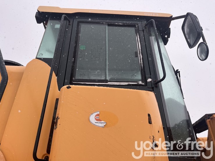 2016-hyundai-hl955-image-31