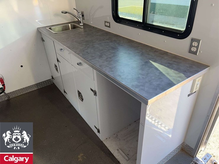 2009-ford-low-cab-forward-s/a-emergency-support-truck-image-24