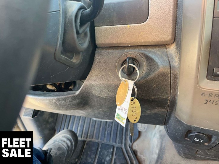 2012-dodge-3500-image-22