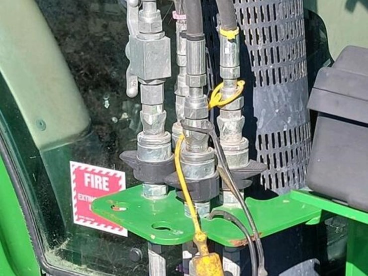 2015-john-deere-5075e-image-8