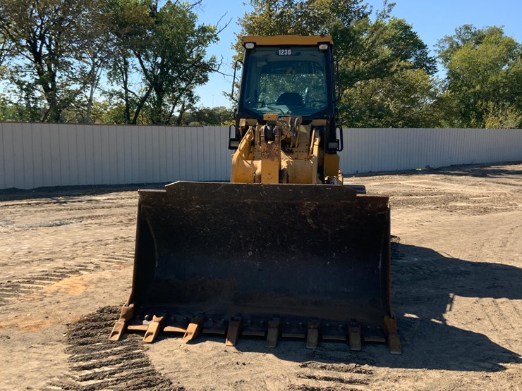 2005-caterpillar-963c-image-2