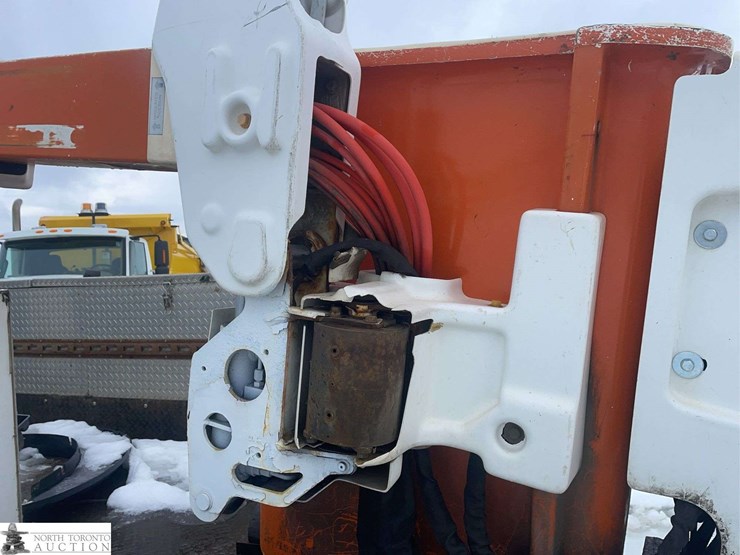 2006-ford-f550-image-39