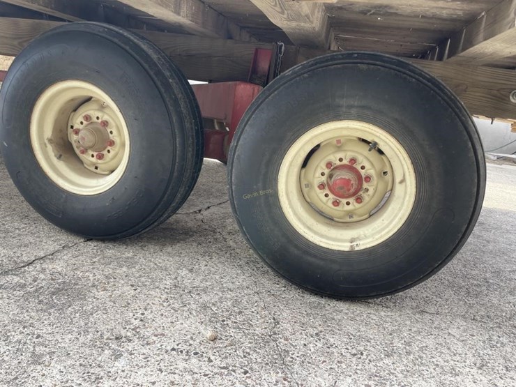 flat-rack-wagon-on-h&s-running-gear-image-6