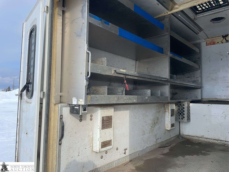 2012-ford-f350-image-28