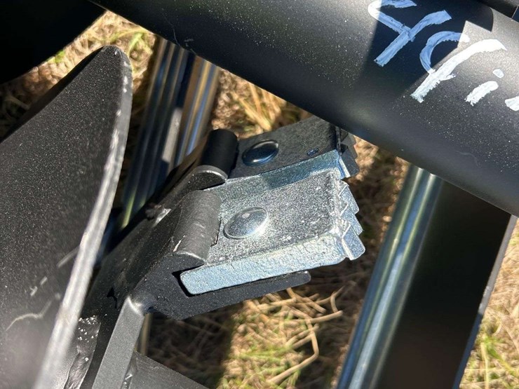 2025-pabreak-auger-bits-and-plate-skid-steer-attachment-image-9