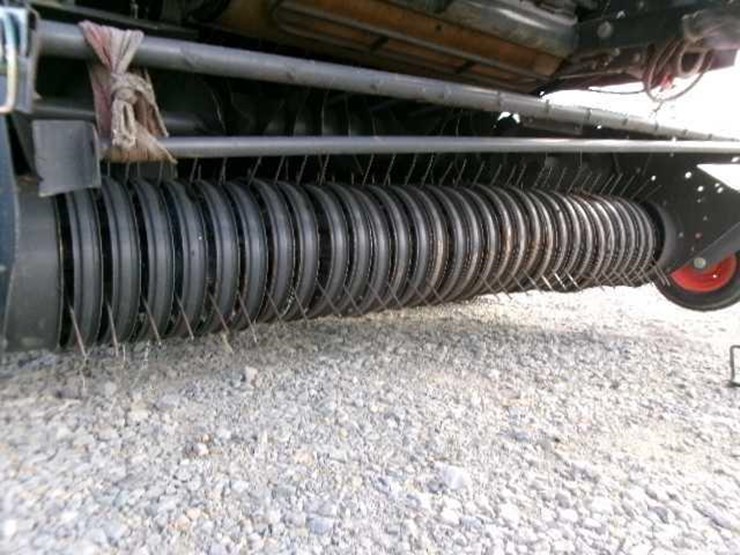 2014-claas-variant-360-image-26