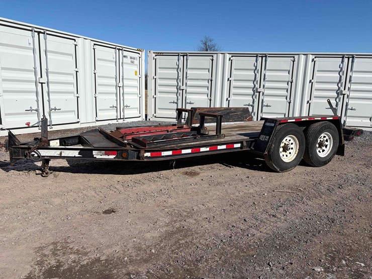 2017-towmaster-skid-steer-trailer-image-1