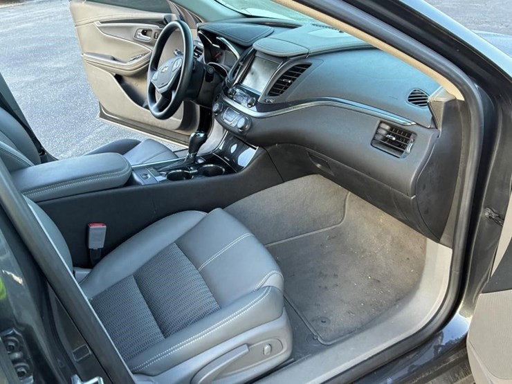 2018-chevrolet-impala-sedan-image-7